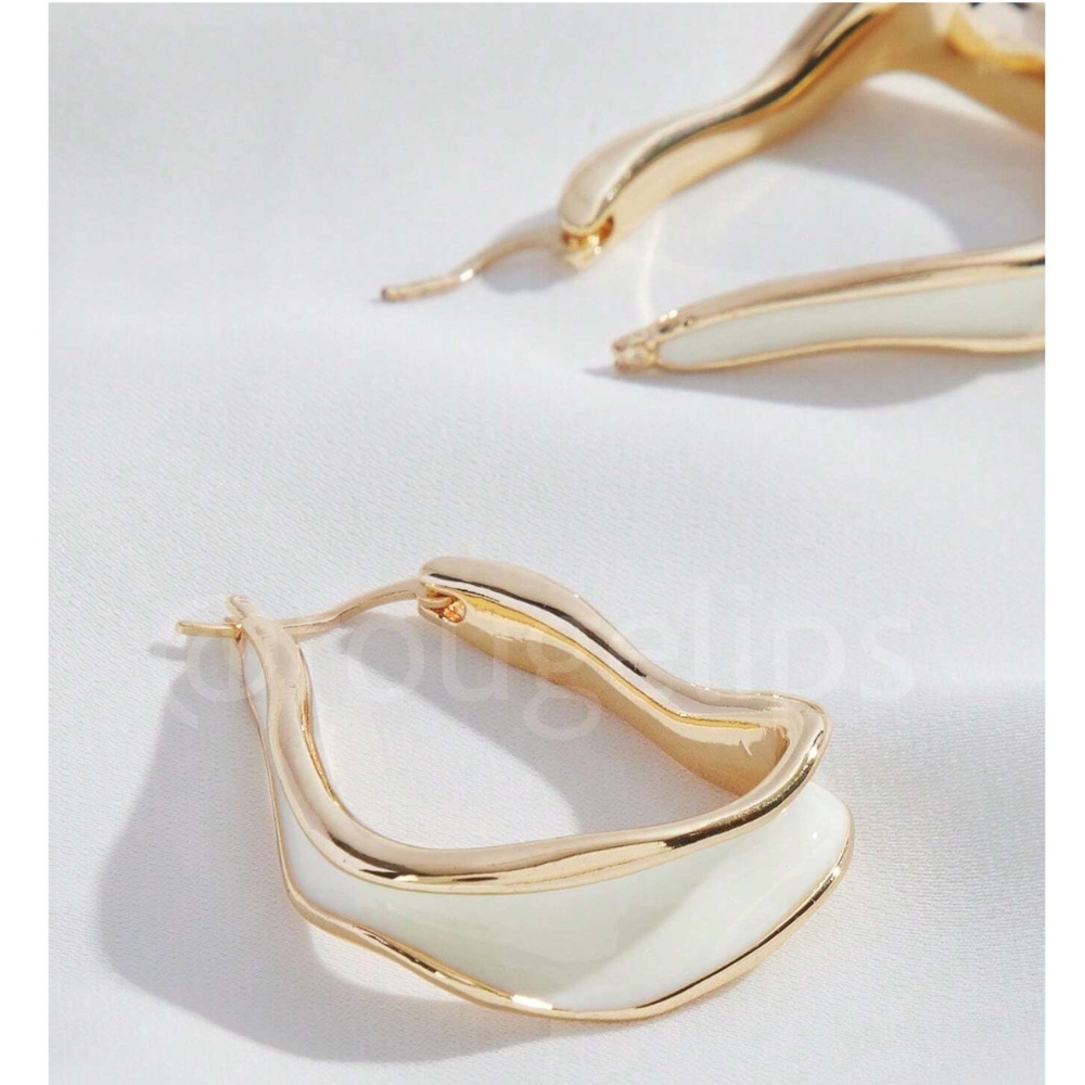 Yellow Gold Tone Irregular Shape Hoop Earrings Off White Filling
